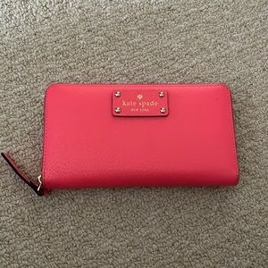 Kate Spade Zip-around Continental Wallet